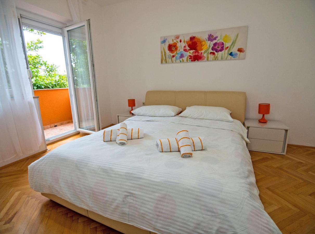 Apartments Bene Banjol Exterior photo