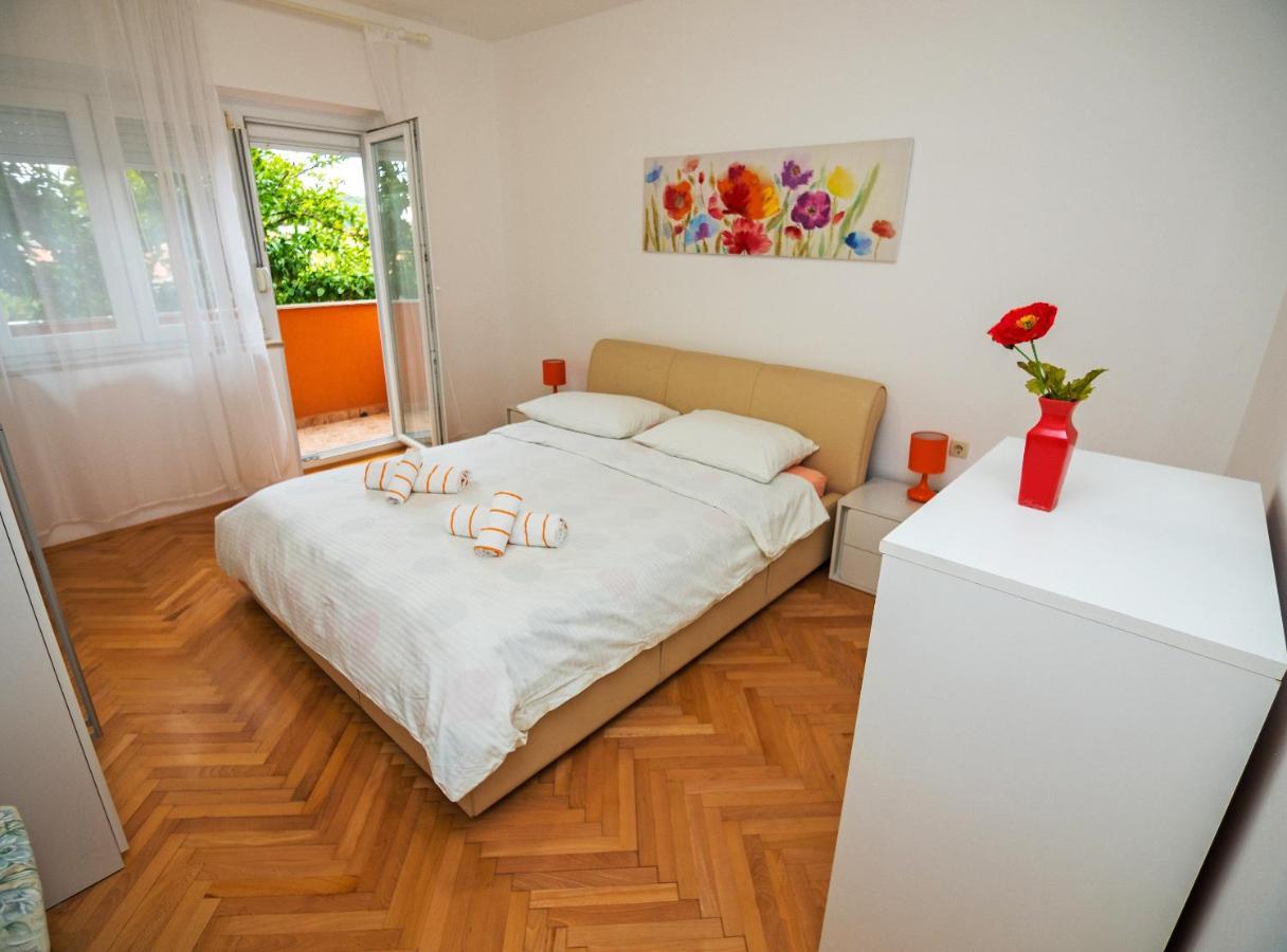 Apartments Bene Banjol Exterior photo