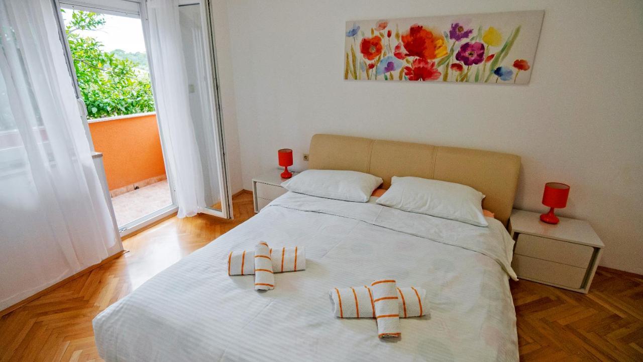 Apartments Bene Banjol Exterior photo