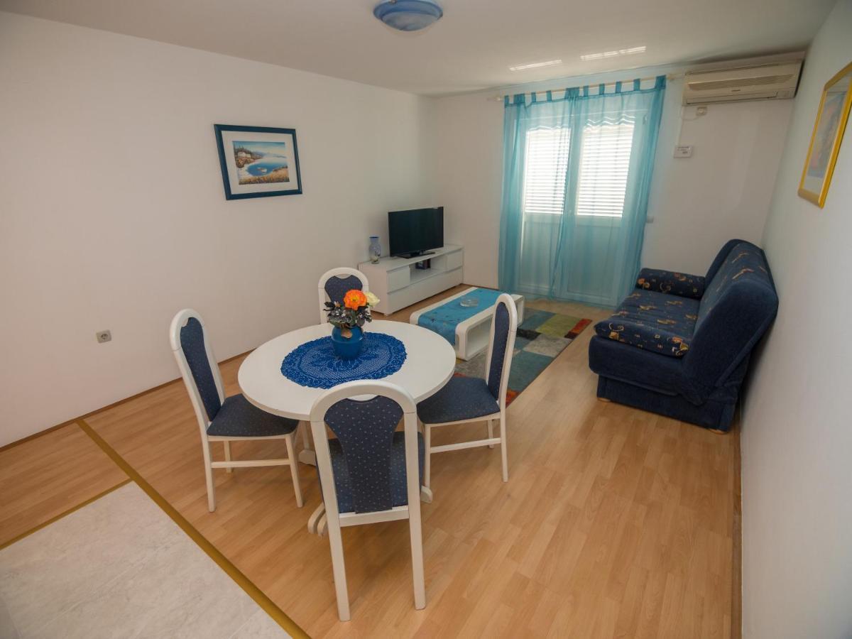 Apartments Bene Banjol Exterior photo